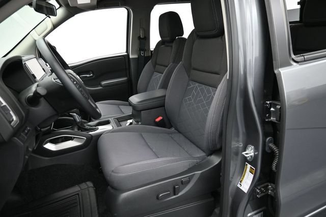 Used 2026 Nissan Frontier SV RWD image 11