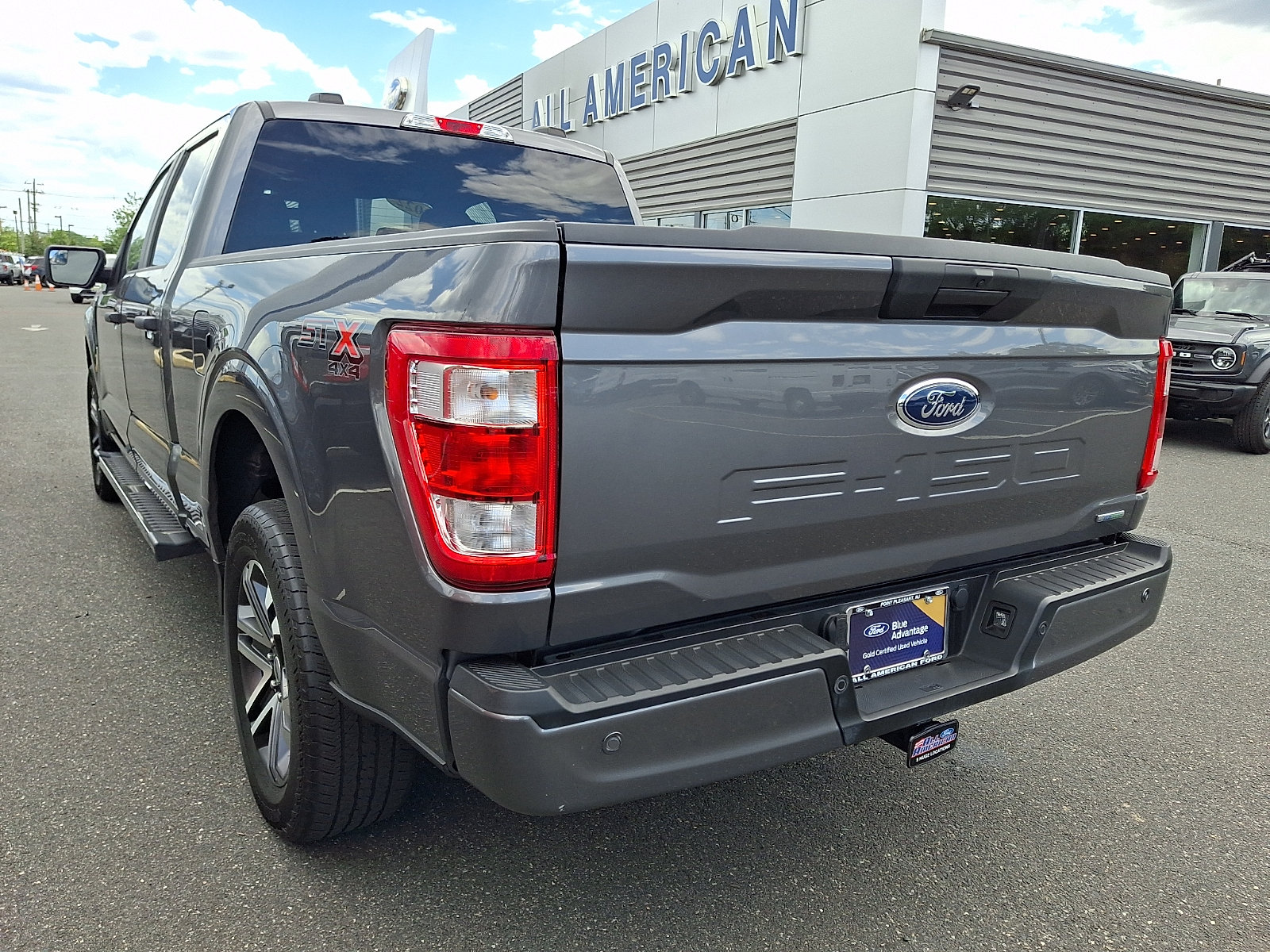 Certified 2022 Ford F150 XL w/ STX Appearance Package AWD/4WD image 8