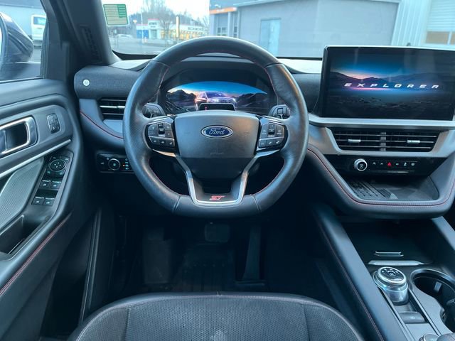 Certified 2025 Ford Explorer ST image 12