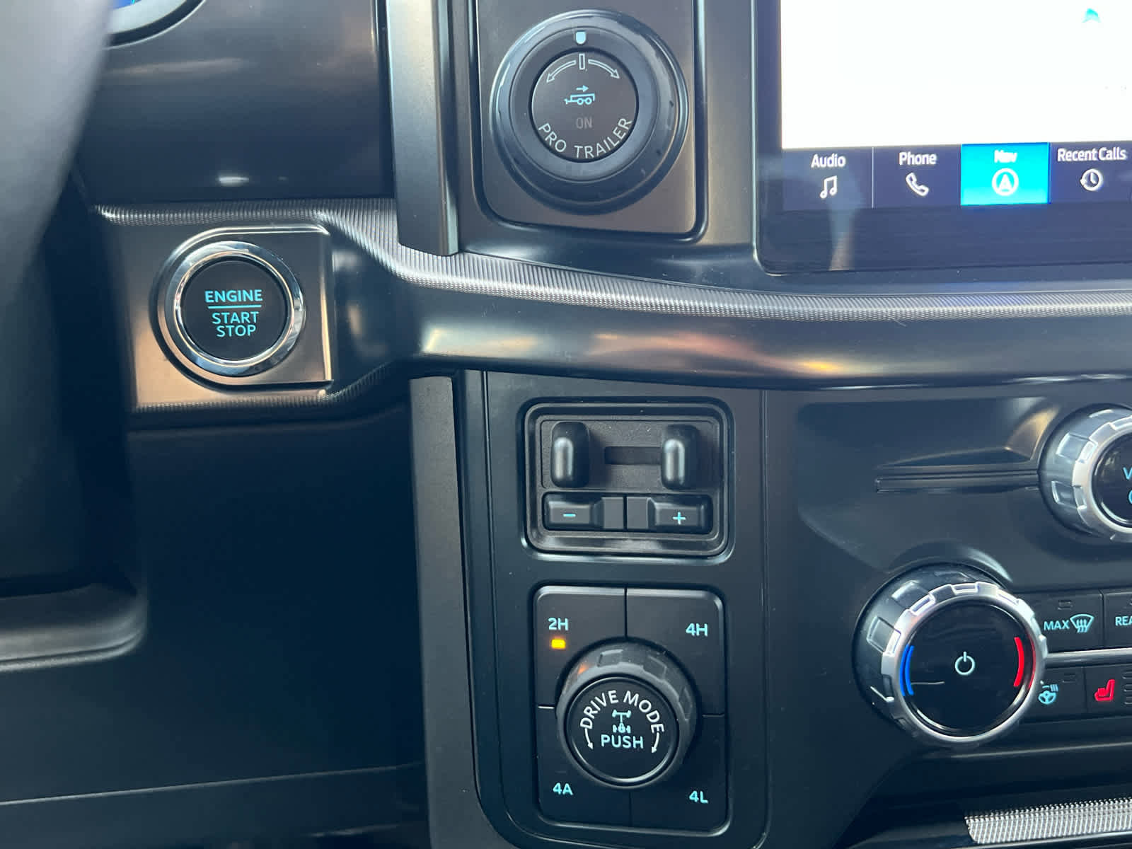 Certified 2025 Ford F150 Lariat w/ Bed Utility Package image 36