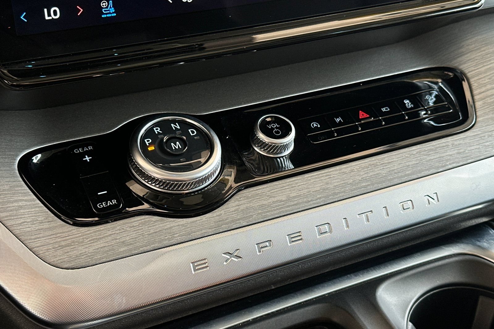 Certified 2025 Ford Expedition Max Platinum AWD/4WD image 21
