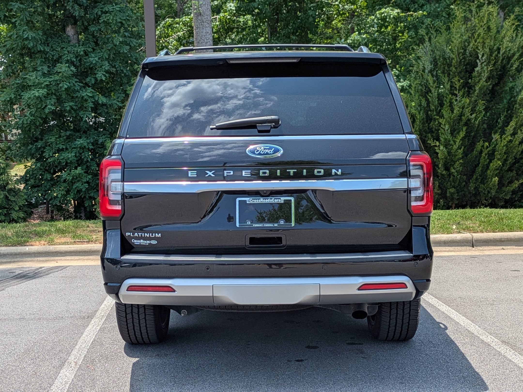 Certified 2023 Ford Expedition Platinum AWD/4WD image 4
