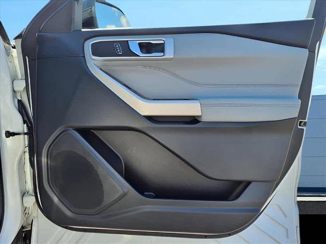 Certified 2022 Ford Explorer XLT w/ Equipment Group 202A image 10