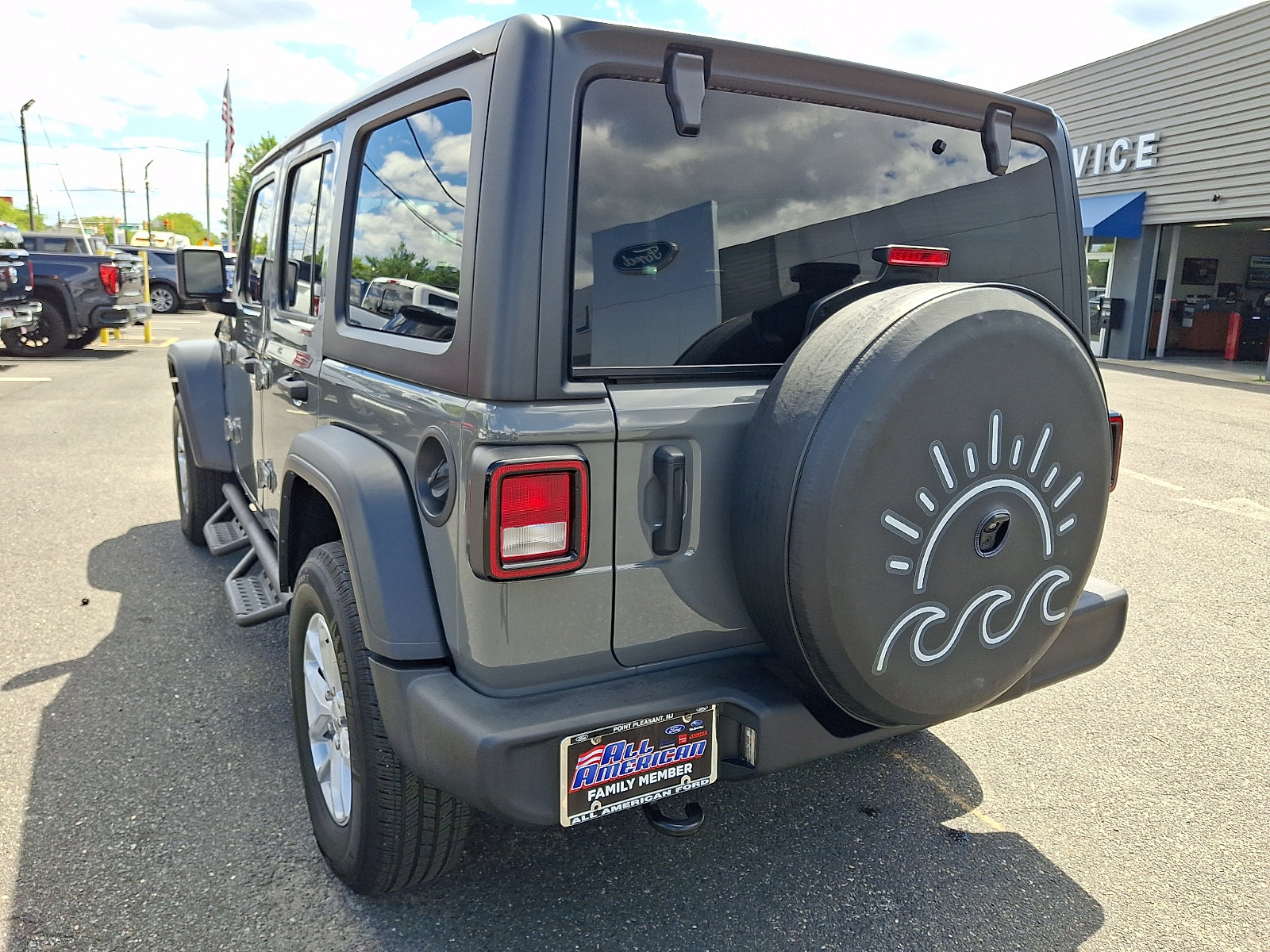 Used 2023 Jeep Wrangler Unlimited Sport AWD/4WD image 8