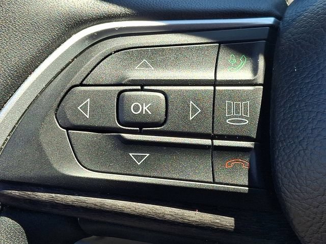 Used 2025 Jeep Grand Cherokee Limited AWD/4WD image 21