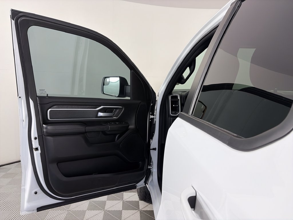 Used 2022 RAM 1500 Big Horn AWD/4WD image 10