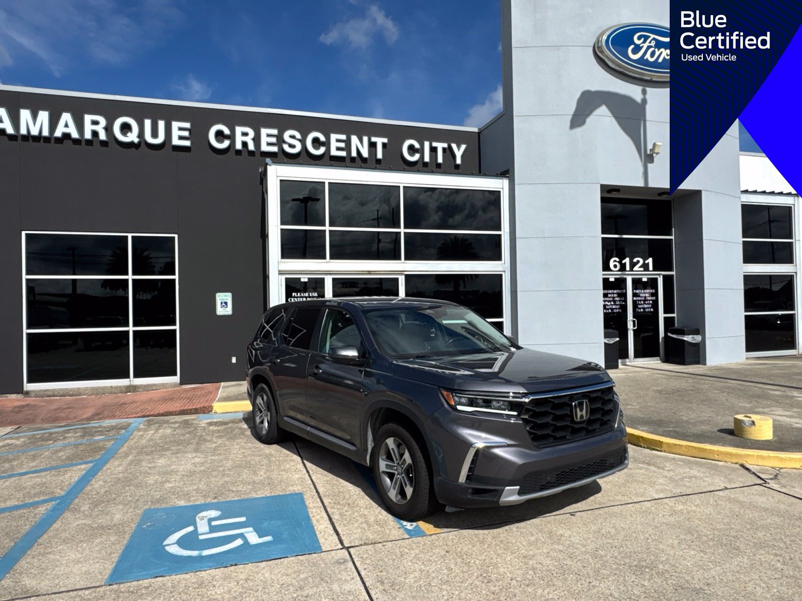 Used 2025 Honda Pilot EX-L image 1