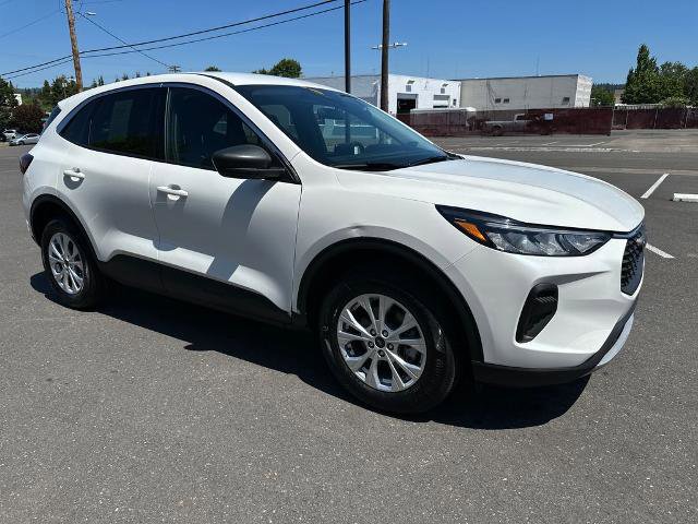 Certified 2023 Ford Escape Active AWD/4WD image 9