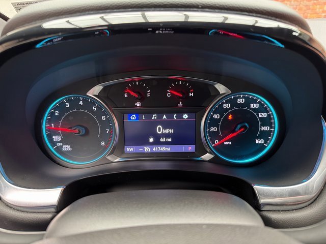 Used 2023 Chevrolet Traverse LT image 16