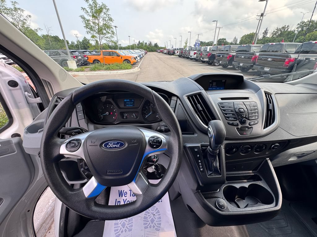 Certified 2019 Ford Transit 250 130 Low Roof RWD image 12