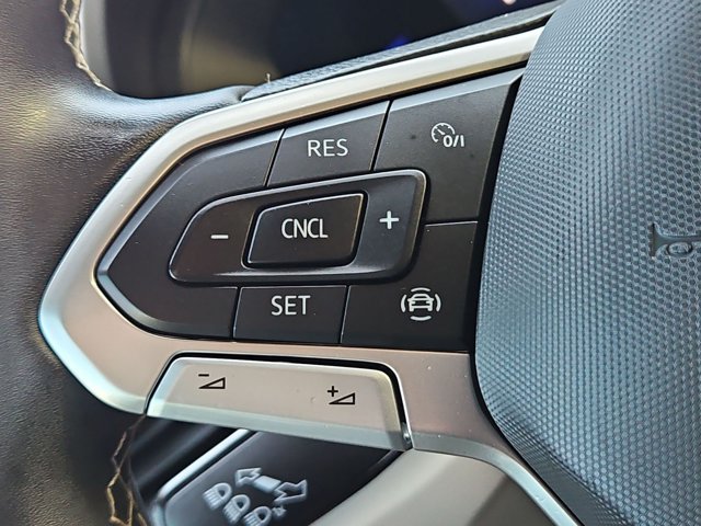 Used 2023 Volkswagen Atlas SE FWD image 25