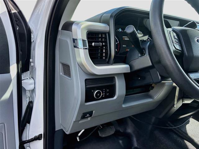 Certified 2025 Ford F550 4x4 Crew Cab Super Duty w/ XL Chrome Package image 10