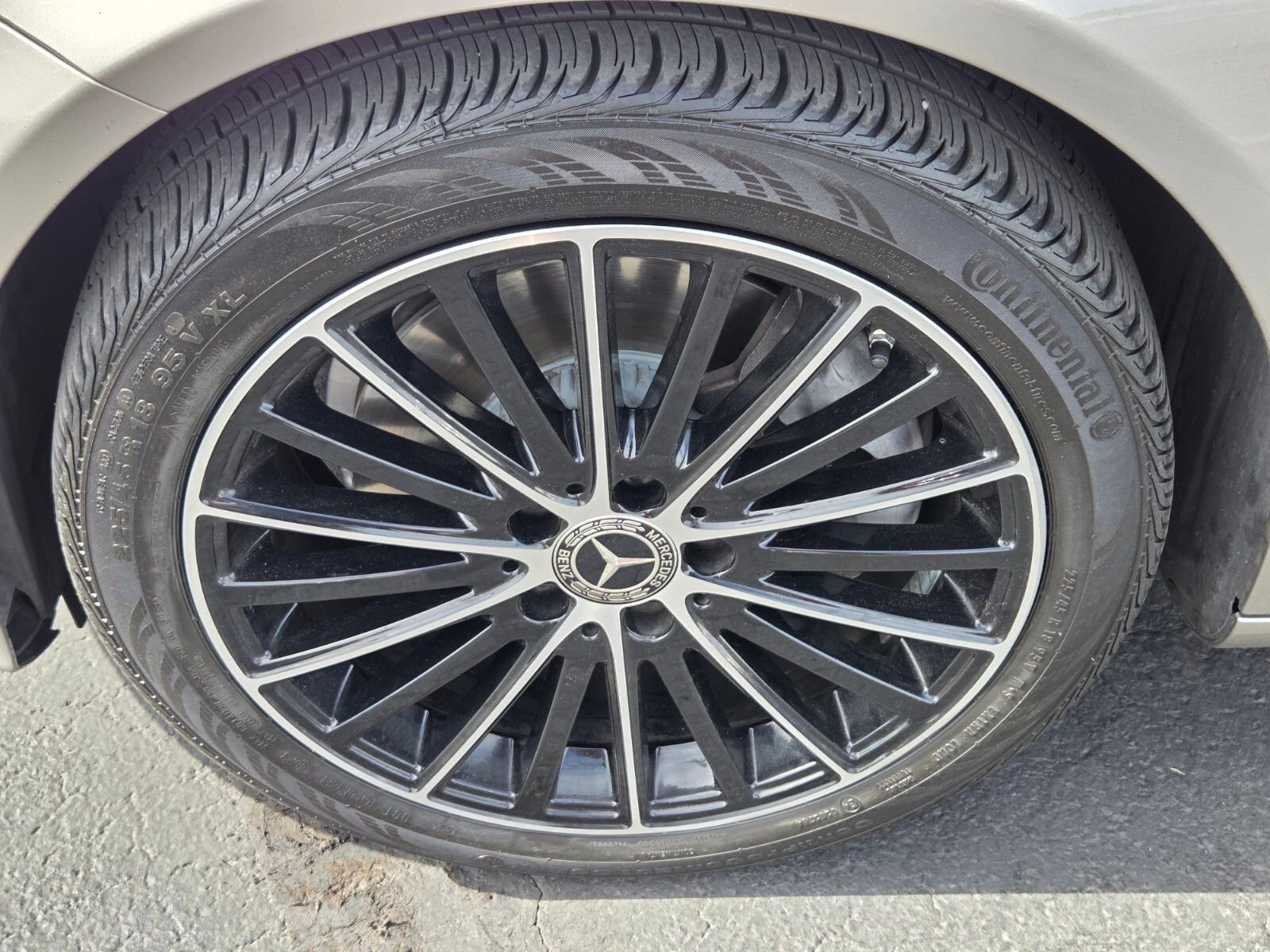 Used 2019 Mercedes-Benz C 300 Sedan image 9