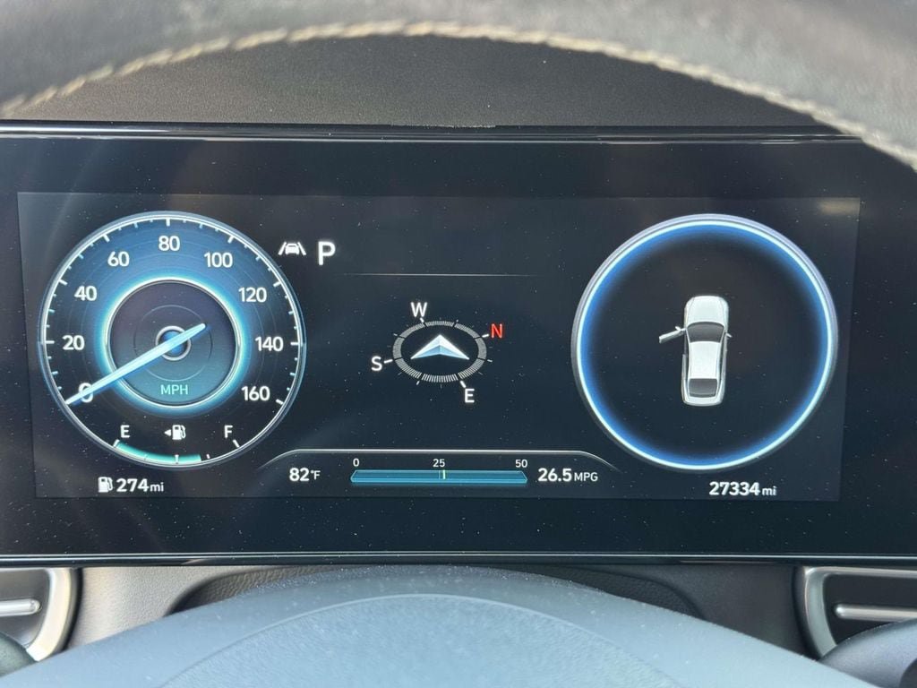 Used 2023 Hyundai Elantra Limited FWD image 13