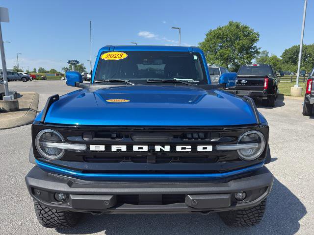 Certified 2023 Ford Bronco Outer Banks w/ Sasquatch Package AWD/4WD image 2