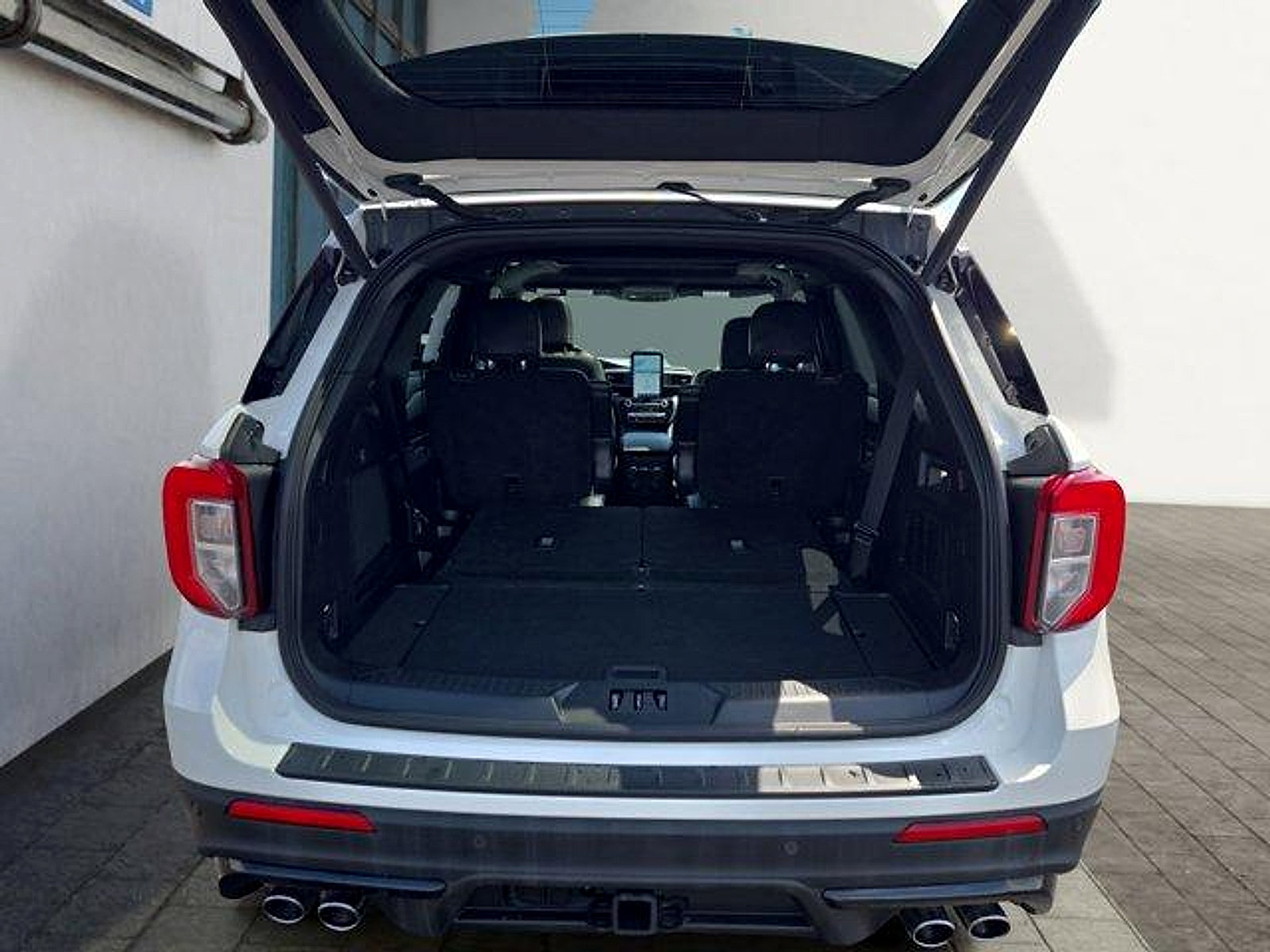 Certified 2022 Ford Explorer ST w/ Equipment Group 401A AWD/4WD image 26