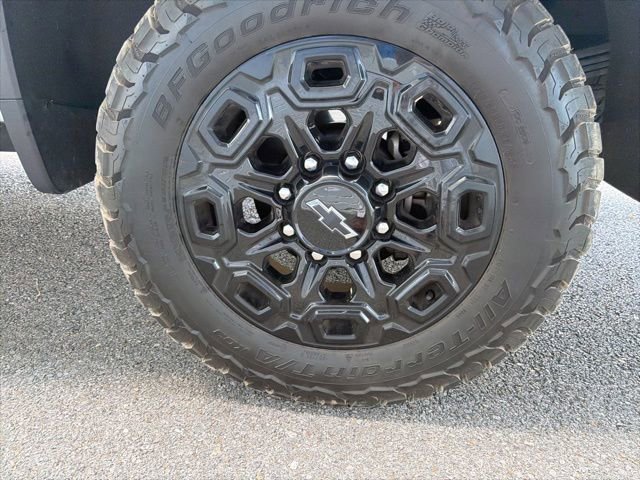 Used 2024 Chevrolet Silverado 2500 LTZ w/ LTZ Plus Package AWD/4WD image 16