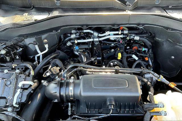 Certified 2023 Ford Explorer XLT w/ Equipment Group 202A RWD image 31