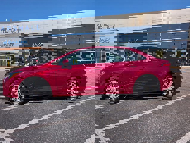 Used 2023 Toyota Corolla LE image 2