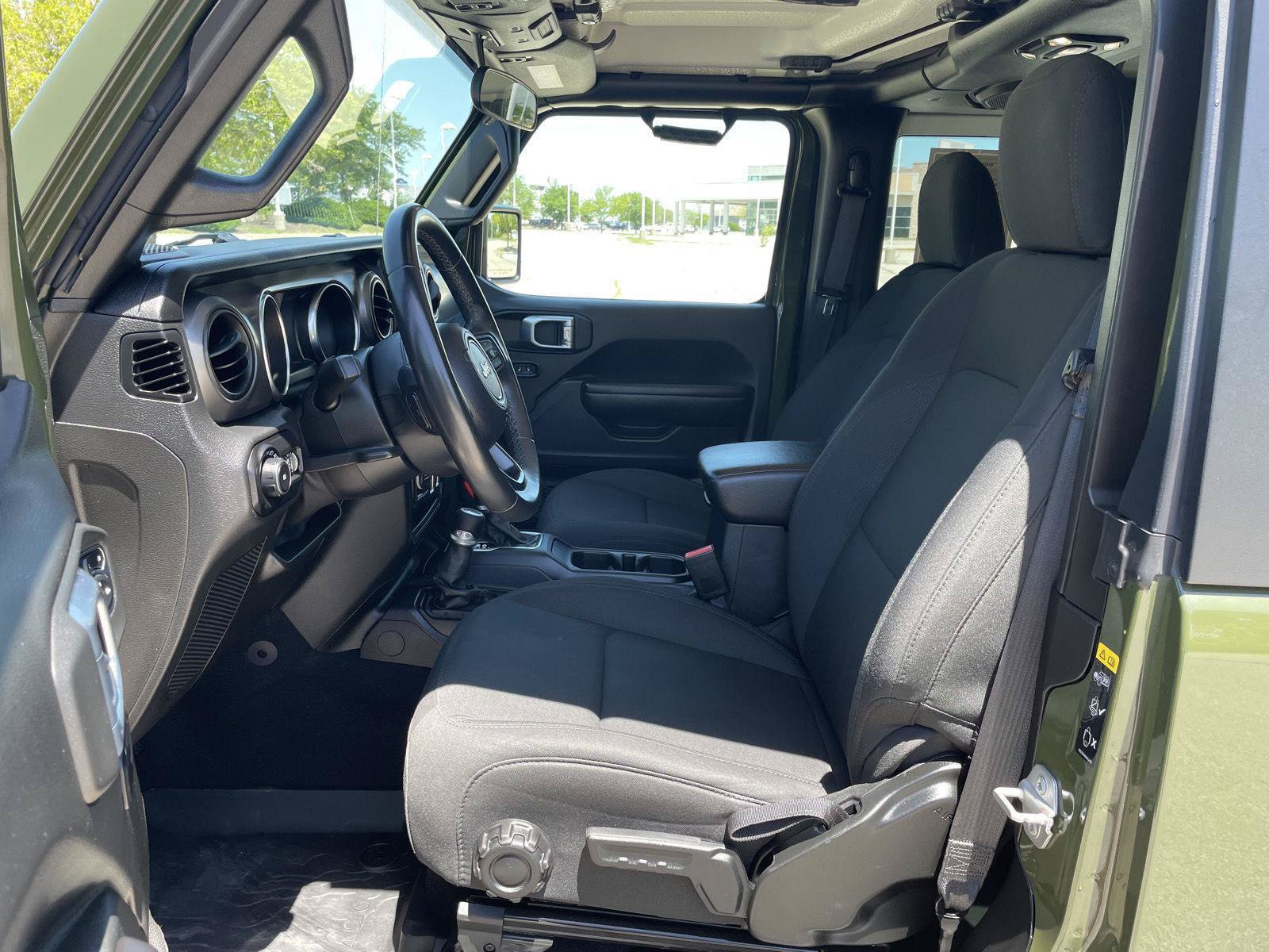 Used 2021 Jeep Wrangler Sport AWD/4WD image 17