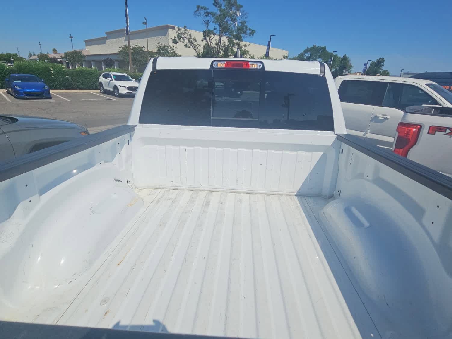 Used 2022 RAM 1500 Laramie AWD/4WD image 9
