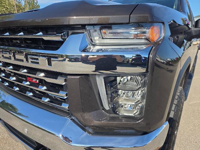 Used 2020 Chevrolet Silverado 2500 LTZ w/ LTZ Plus Package AWD/4WD image 3