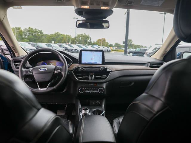 Certified 2020 Ford Escape Titanium w/ Titanium Premium Package 2.0 AWD/4WD image 3