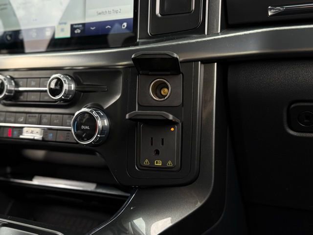 Certified 2022 Ford F150 Lariat w/ Equipment Group 502A High image 33