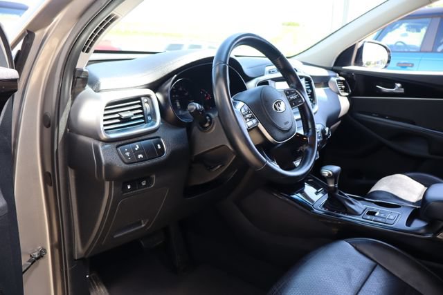 Used 2019 Kia Sorento EX AWD/4WD image 14