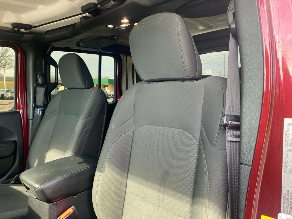 Used 2021 Jeep Gladiator Sport image 11
