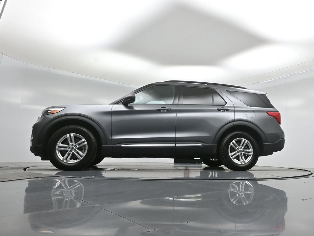 Certified 2022 Ford Explorer XLT w/ Class IV Trailer Tow Package image 22