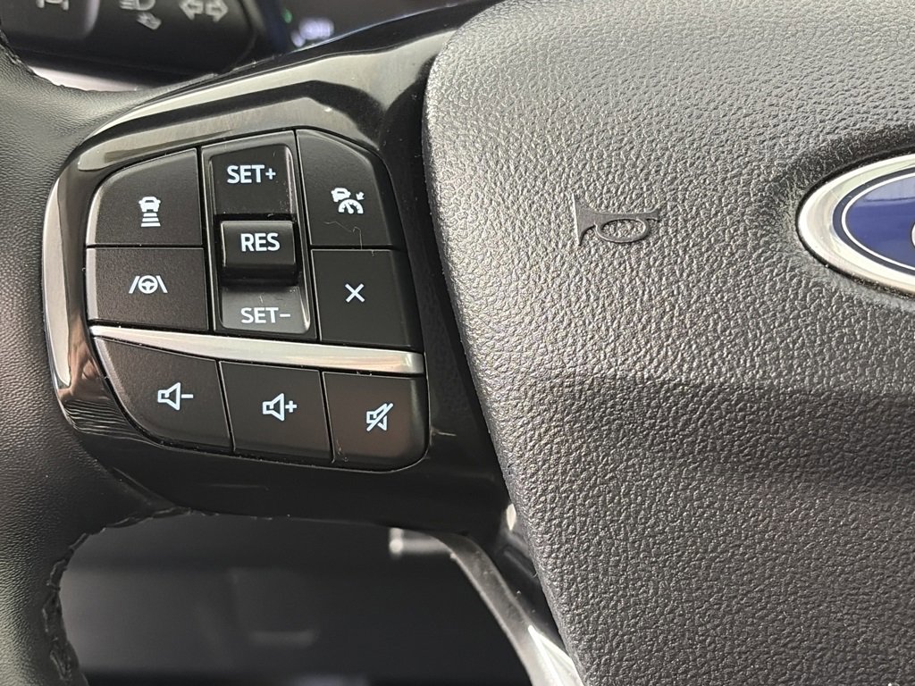 Certified 2022 Ford Escape SEL w/ Class II Trailer Tow Package image 17