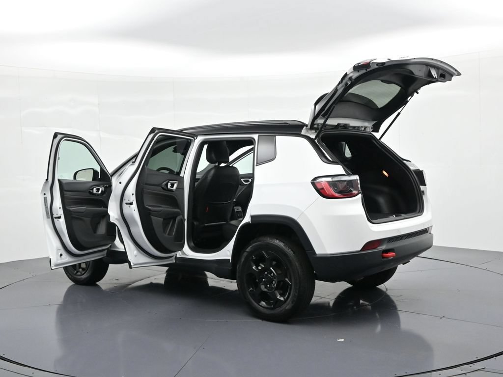 Used 2023 Jeep Compass Trailhawk AWD/4WD image 30