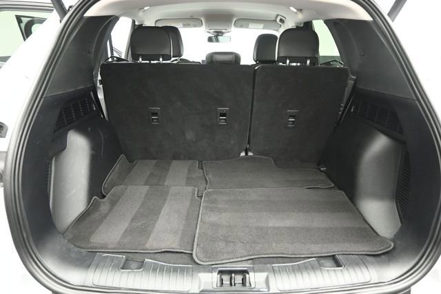 Certified 2025 Ford Escape Platinum AWD/4WD image 40