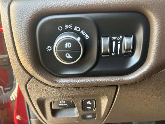 Used 2025 RAM 1500 Laramie w/ Bed Utility Group AWD/4WD image 30