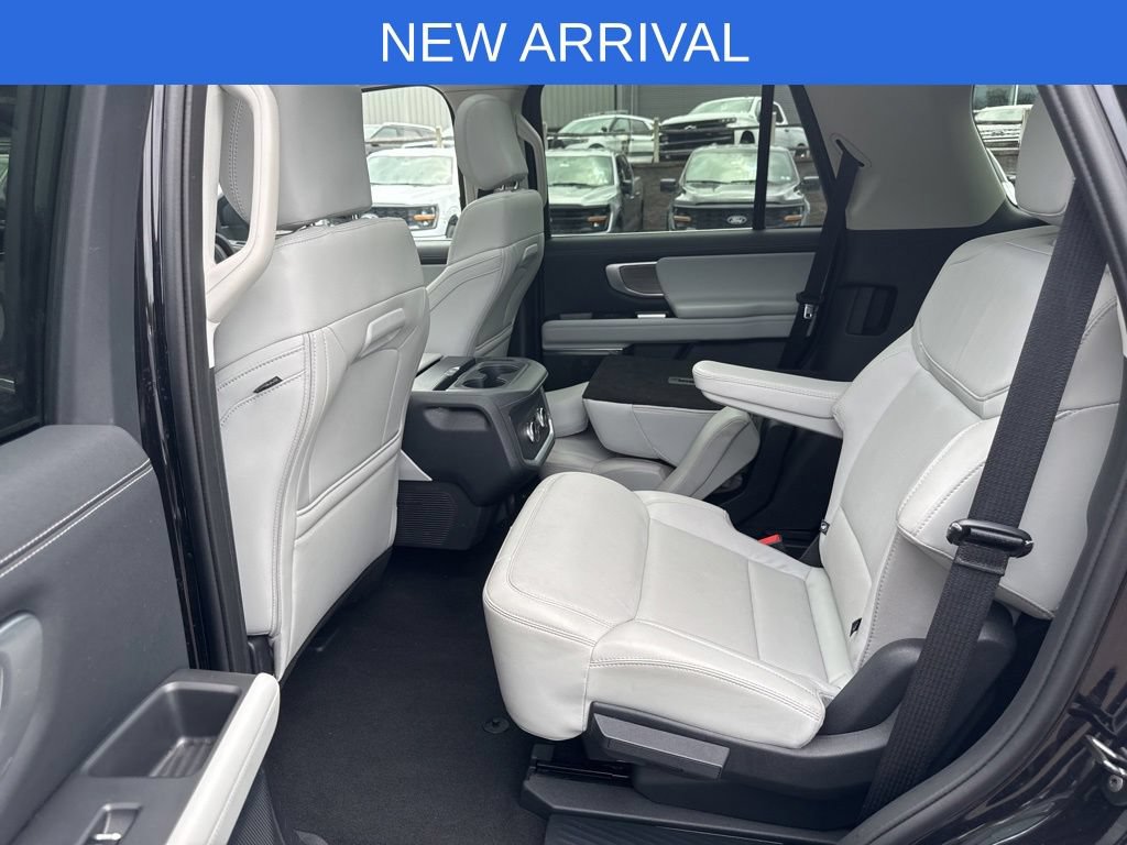 Certified 2025 Ford Expedition Platinum AWD/4WD image 24
