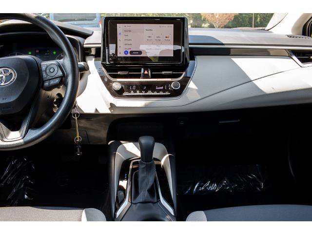 Used 2025 Toyota Corolla LE FWD image 14