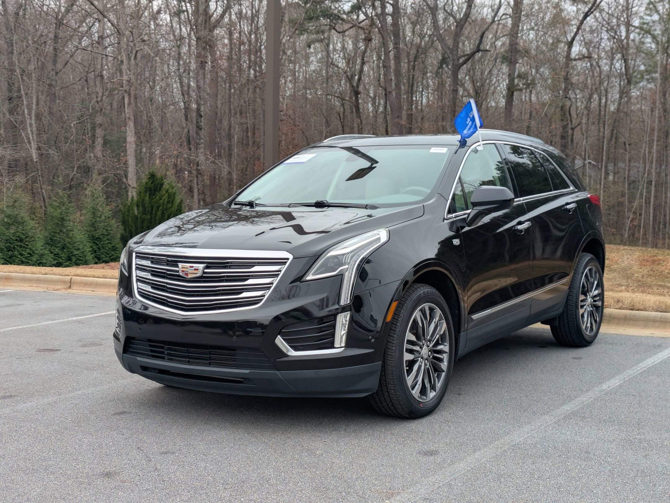 Used 2019 Cadillac XT5 Premium Luxury w/ Driver Assist Package image 6