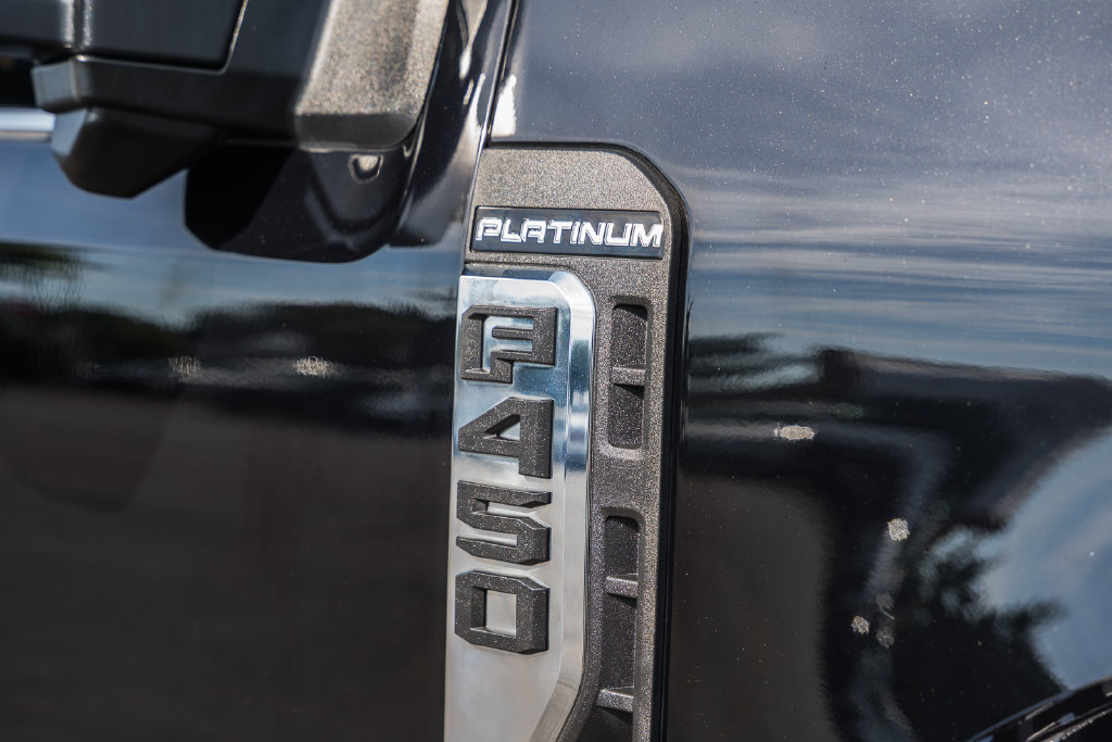 Certified 2024 Ford F450 Platinum w/ FX4 Off-Road Package AWD/4WD image 18