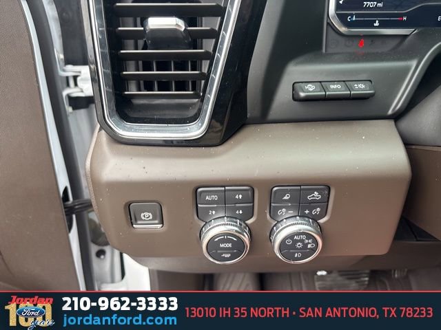 Used 2024 GMC Sierra 1500 Denali w/ Denali Reserve Package AWD/4WD image 24