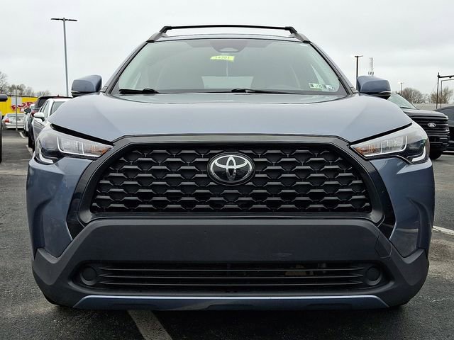 Used 2023 Toyota Corolla Cross LE w/ Moonroof Package FWD image 2