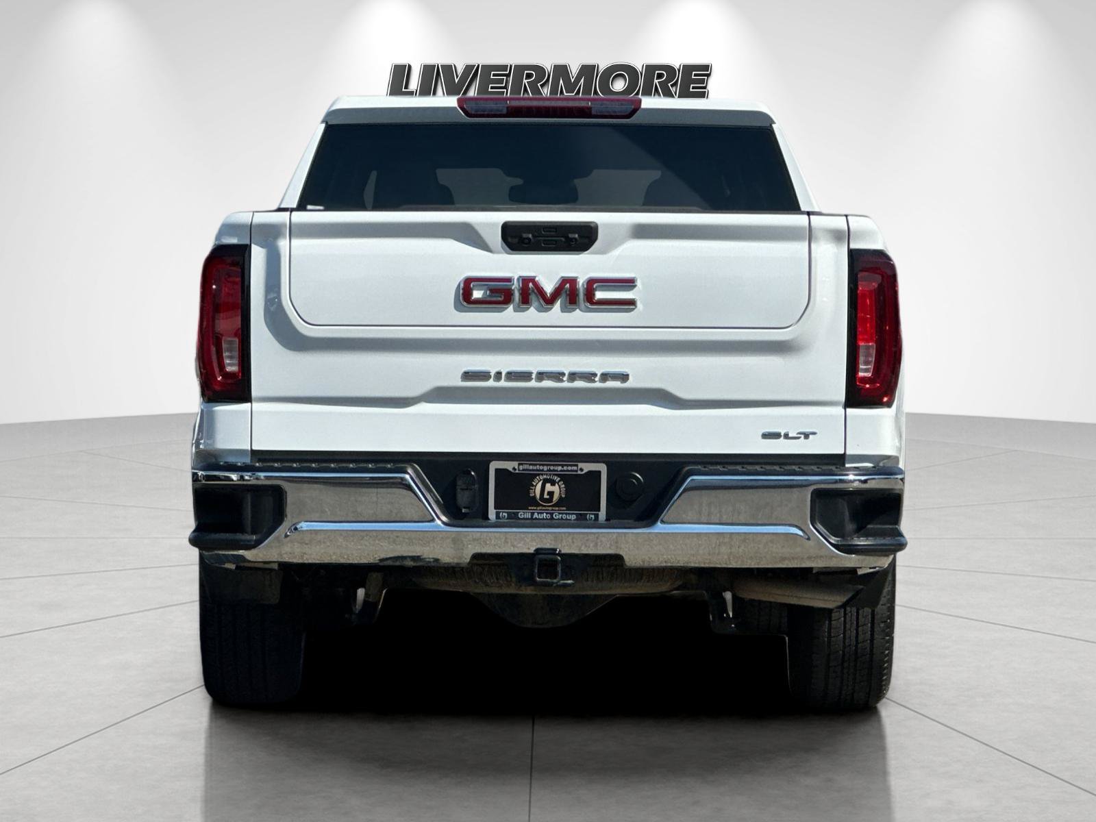 Used 2025 GMC Sierra 1500 SLT AWD/4WD image 4