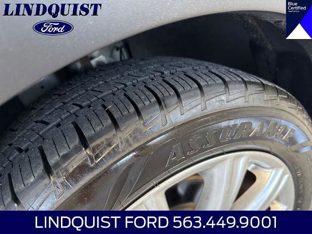 Certified 2018 Ford Escape Titanium w/ Ford Safe & Smart Package FWD image 29