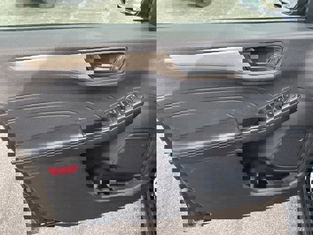 Certified 2022 Ford Escape SE w/ SE Sport Appearance Package image 14