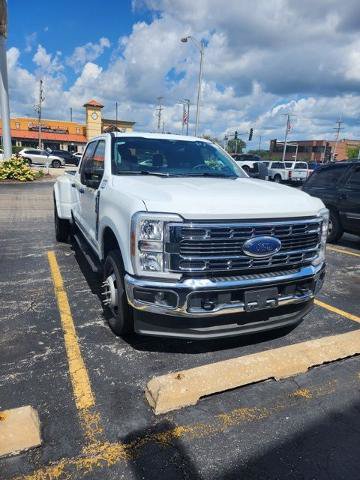 Certified 2026 Ford F350 XLT AWD/4WD image 2