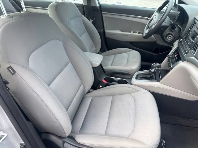 Used 2017 Hyundai Elantra SE FWD image 11