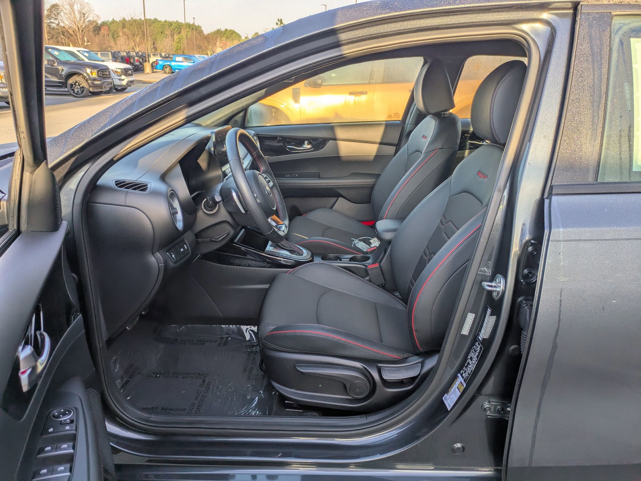 Used 2020 Kia Forte GT image 11