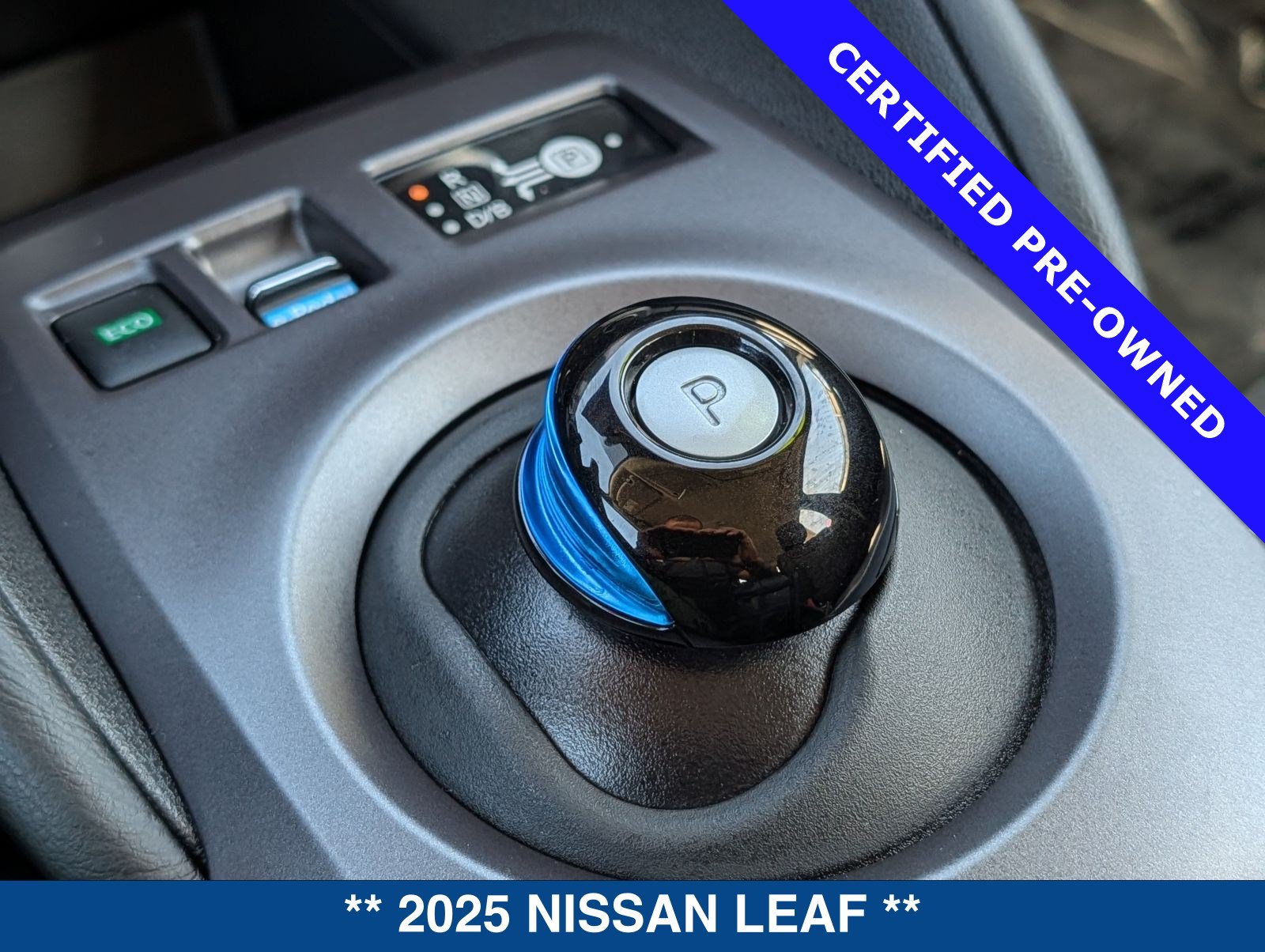 Used 2025 Nissan Leaf S FWD image 31