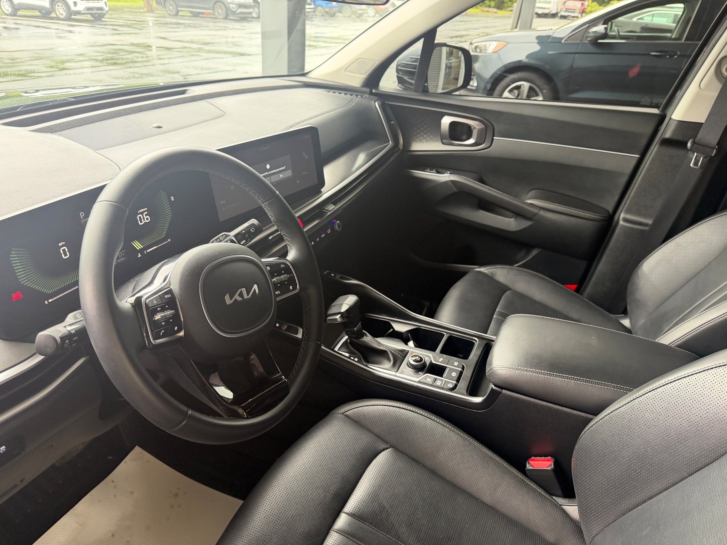 Used 2024 Kia Sorento S w/ Panoramic Sunroof Package AWD/4WD image 16