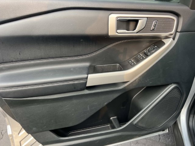 Certified 2024 Ford Explorer XLT AWD/4WD image 16
